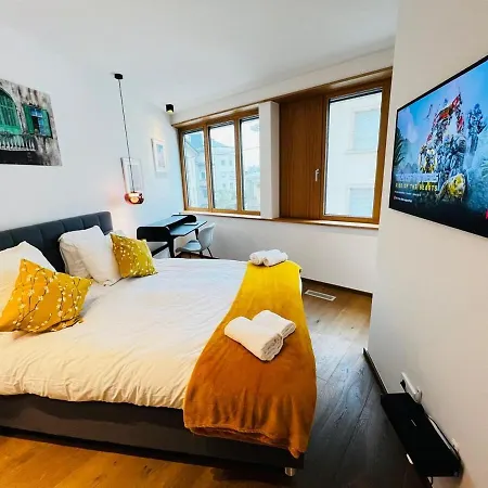 Charming 1 Bedroom With Balcon And Parking Apartament