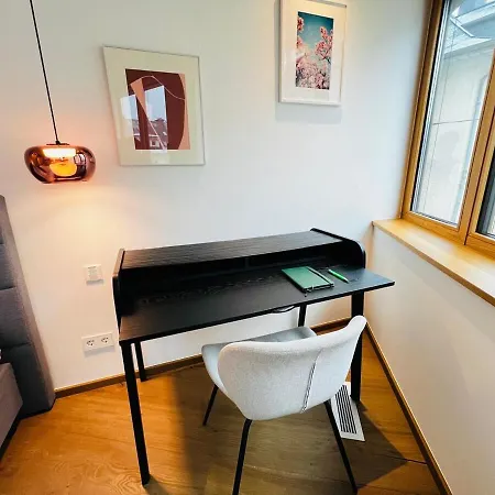 Charming 1 Bedroom With Balcon And Parking * Luksemburg