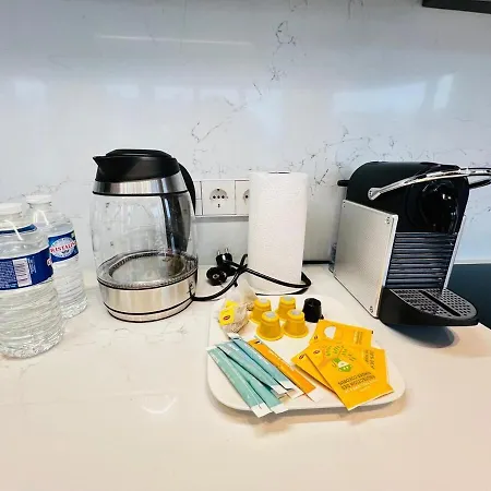 Charming 1 Bedroom With Balcon And Parking Appartamento *