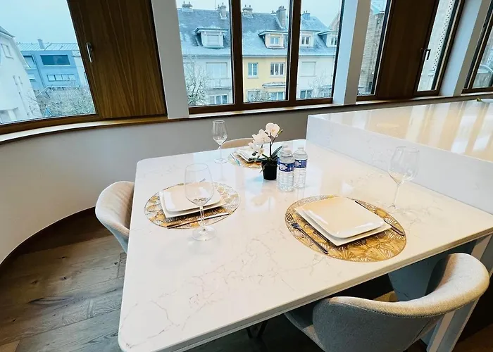 Apartment Charming 1 Bedroom With Balcon And Parking *