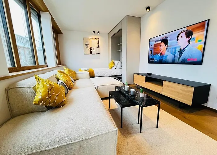 Charming 1 Bedroom With Balcon And Parking Apartment