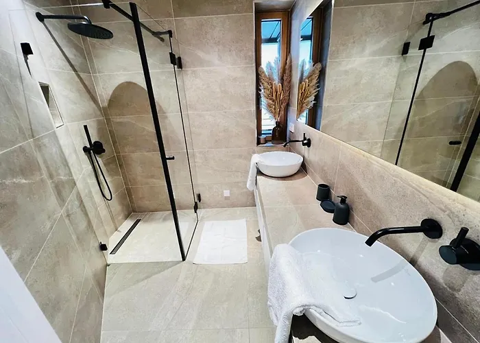 דירה Charming 1 Bedroom With Balcon And Parking