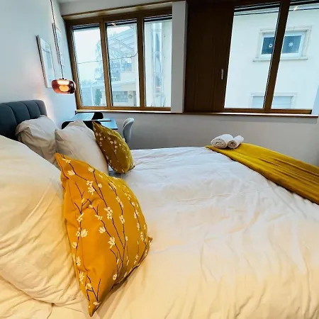 Daire Charming 1 Bedroom With Balcon And Parking *