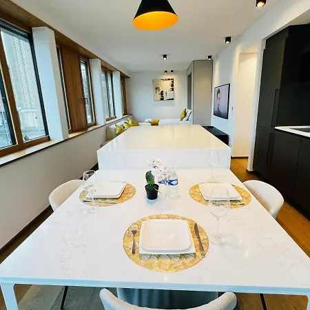 Charming 1 Bedroom With Balcon And Parking Lüksemburg